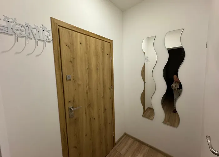 Apartmentsbymatyrafa-vi Apartman